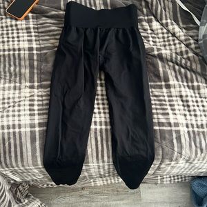 Small Black NVGTN solid seamless legging